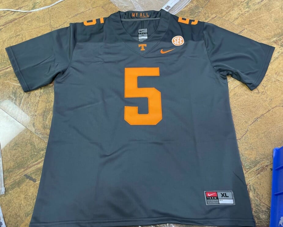 Hendon Hooker Tennessee Jersey #5 Replica Football Gray 3 Hendon Hooker Tennessee Jersey #5 Replica Football Gray - Image 3